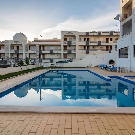 Central Apartment - Pool And Sea View & Albufeira Center Exterior photo