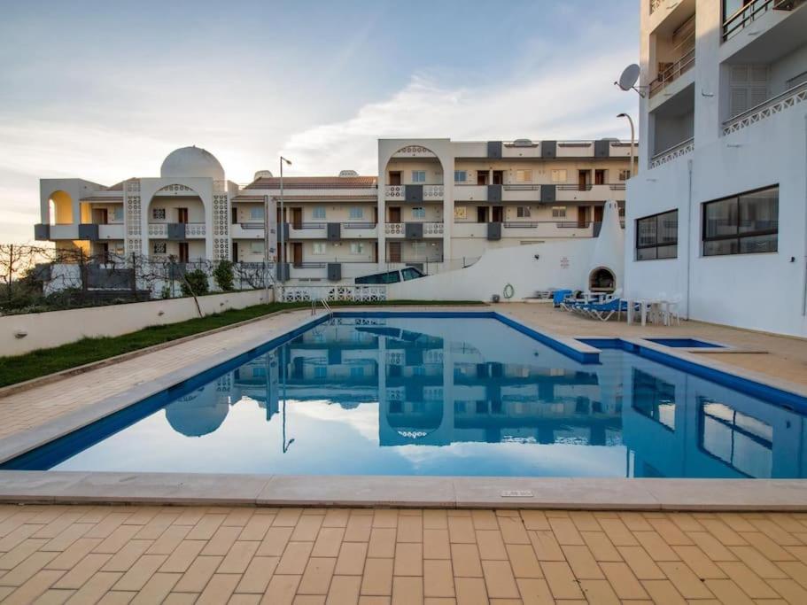 Central Apartment - Pool And Sea View & Albufeira Center Exterior photo