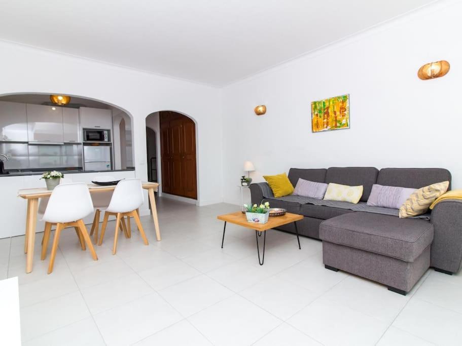 Central Apartment - Pool And Sea View & Albufeira Center Exterior photo